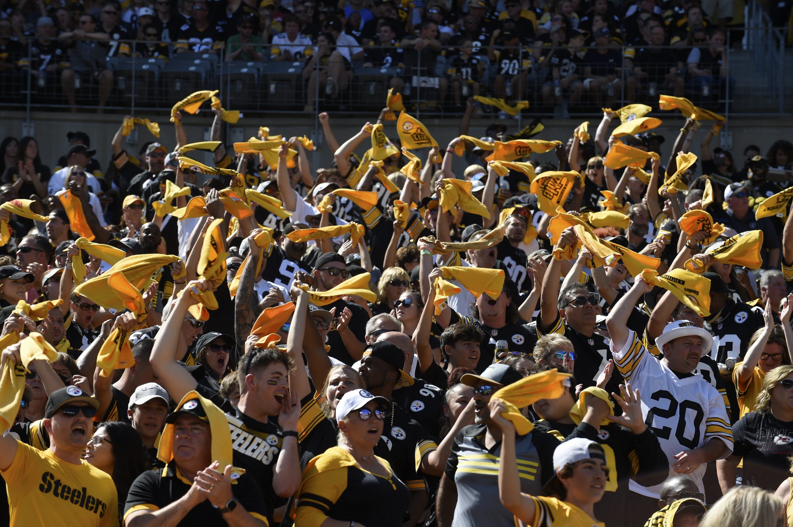 Fans during a regular season game between the Pittsburgh Steelers and the Las Vegas Raiders, Sunday, Sept. 19, 2021 in Pittsburgh, PA. (Arron Anastasia / Pittsburgh Steelers)