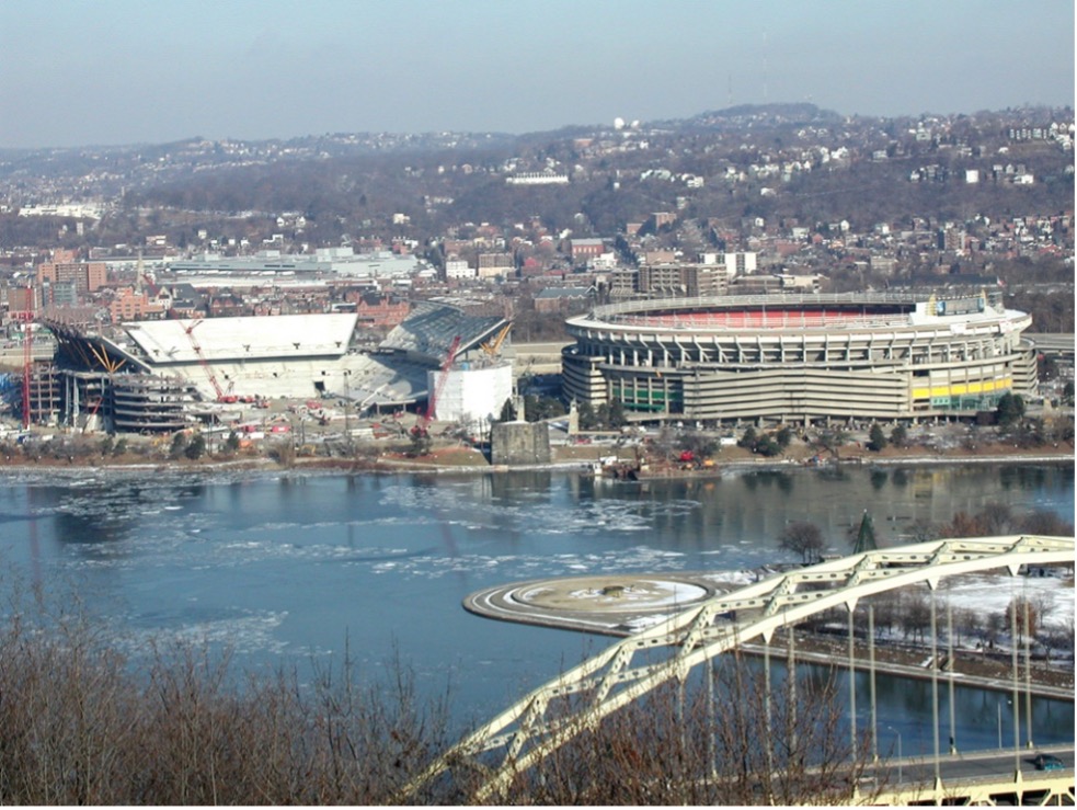 Three Rivers Stadium hosts its last Steelers home game on Dec. 16, 2000.